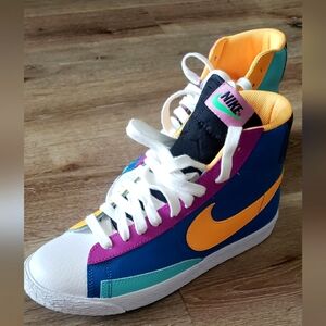 Nike Multicolor High-Top Sneakers SZ 7